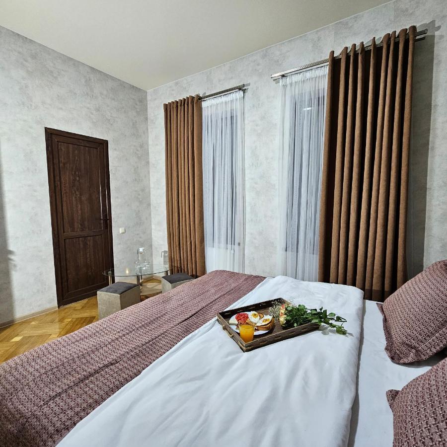 Hotel Memory Basket Kutaisi Exterior foto